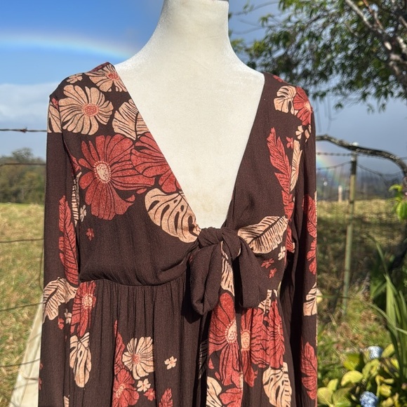 Volcom Over The Sea Dark Chocolate Floral Long Sleeve mini Dress large 10 - Picture 2 of 9